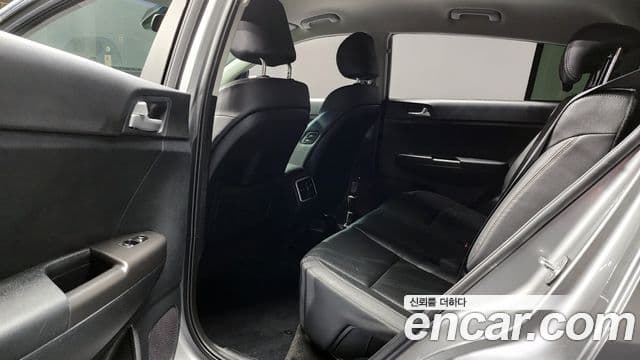 Kia Sportage The Bold 2021 — Фото 12/20