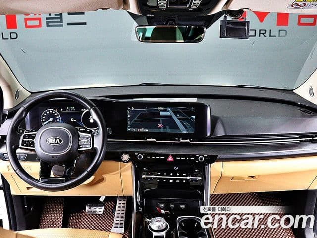 Kia Carnival 2021 — ფოტო 10/20