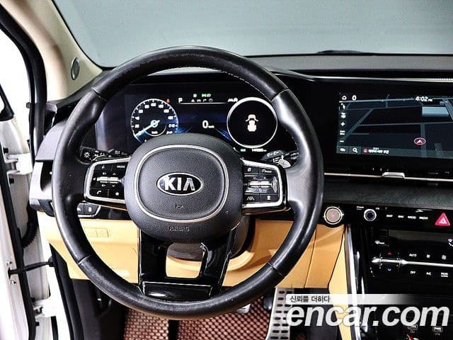 Kia Carnival 2021 — ფოტო 11/20