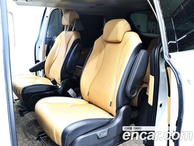 Kia Carnival 2021 — Şəkil 12/20