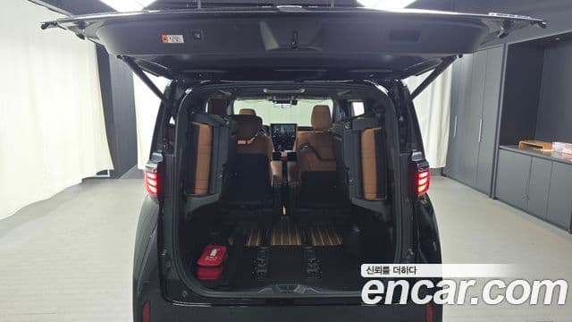 Toyota Alphard 2025 — ფოტო 20/20