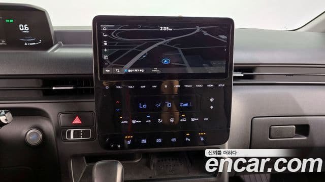 Hyundai Staria 2023 — Şəkil 14/20