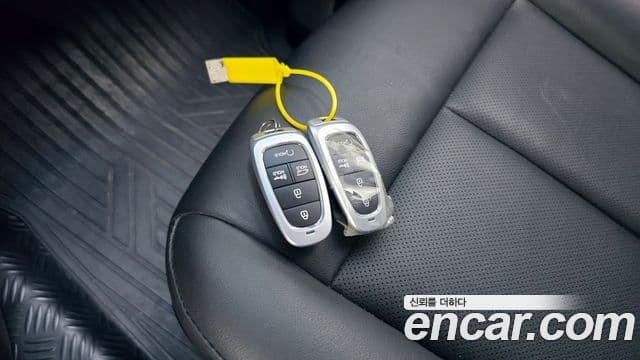 Hyundai Staria 2023 — Şəkil 16/20