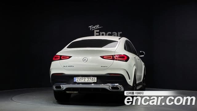 Mercedes-Benz GLE-Class 2021 — Şəkil 4/20