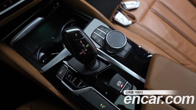 BMW 5 Series 2019 — ფოტო 9/20
