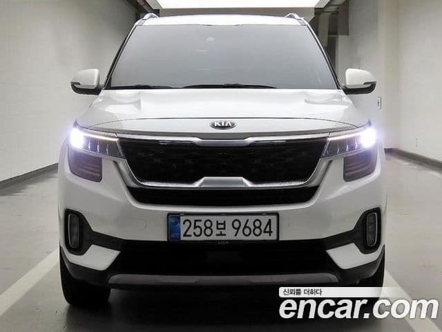 Kia Seltos 2021 — ფოტო 2/20