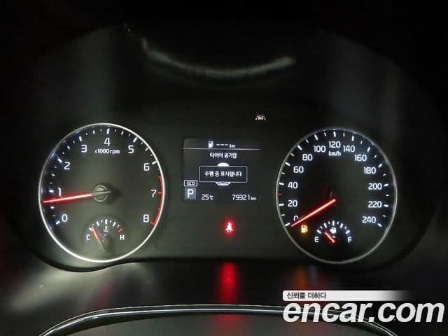 Kia Seltos 2021 — ფოტო 6/20