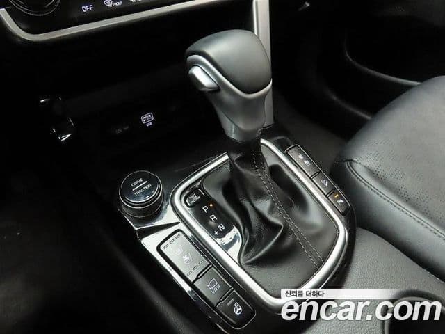 Kia Seltos 2021 — ფოტო 9/20