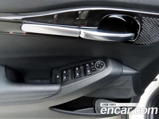 Kia Seltos 2021 — ფოტო 11/20