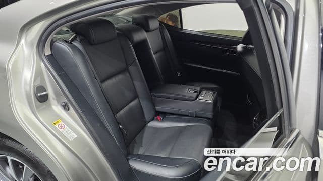 Lexus ES300h 2018 — Şəkil 12/20
