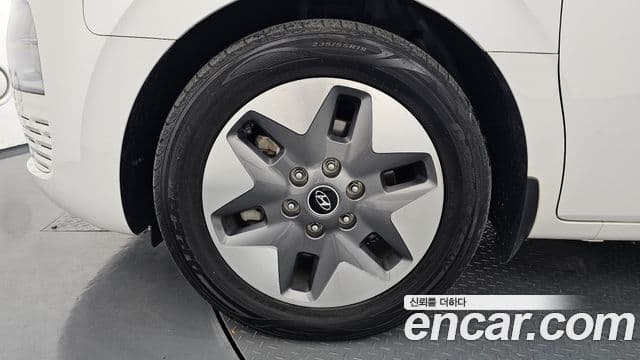 Hyundai Staria 2021 — ფოტო 5/20