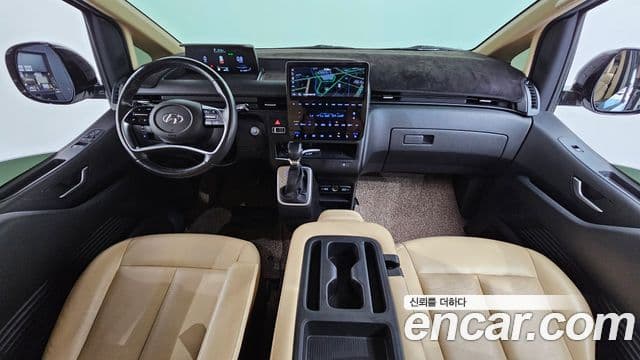 Hyundai Staria 2021 — ფოტო 7/20