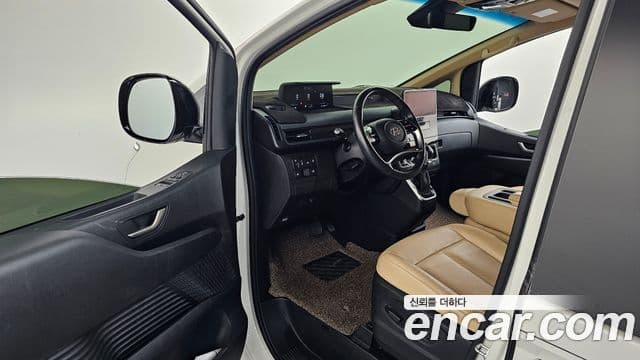 Hyundai Staria 2021 — ფოტო 10/20