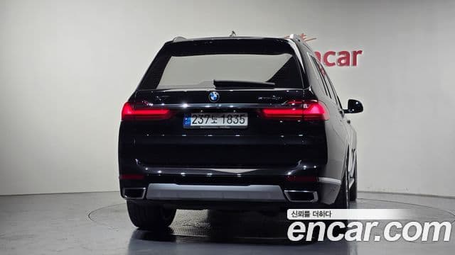 BMW X7 2021 — Photo 1/14
