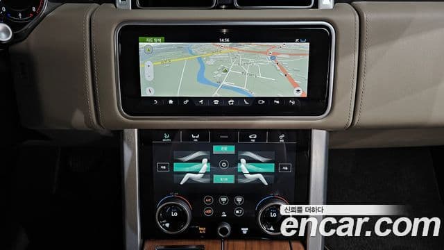 Land Rover Range Rover 2019 — ფოტო 14/20