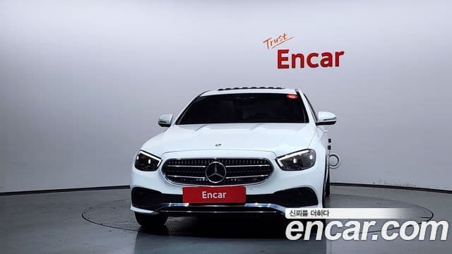 Mercedes-Benz E-Class 2022 — Şəkil 3/20