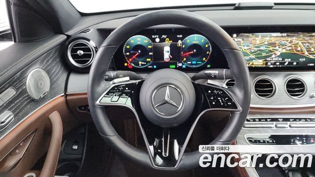 Mercedes-Benz E-Class 2022 — Şəkil 13/20