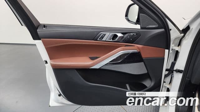 BMW X6 2024 — Photo 22/41