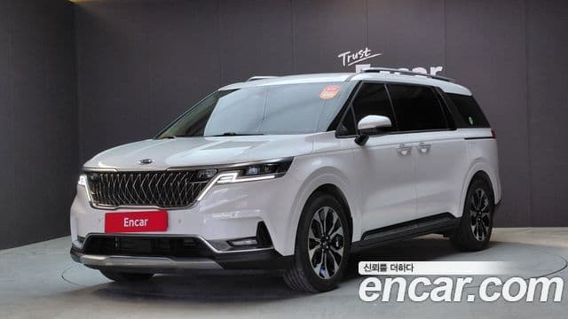 Kia Carnival 2021 — Фото 1/20