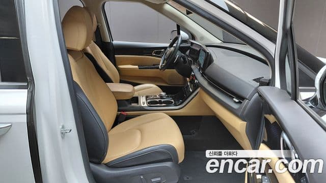 Kia Carnival 2021 — Фото 10/20