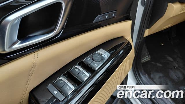 Kia Carnival 2021 — Фото 15/20