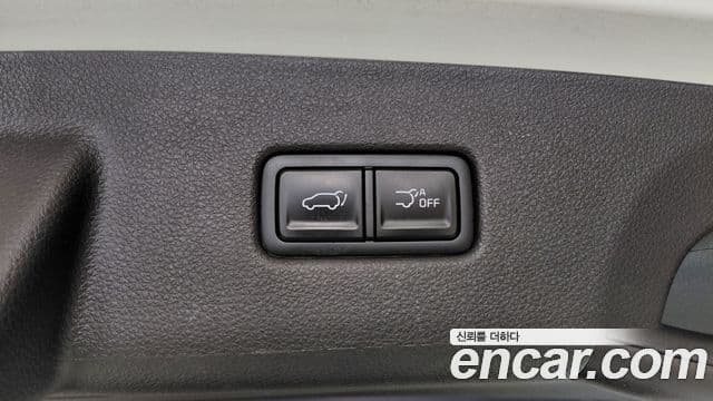 Kia Carnival 2021 — Фото 17/20
