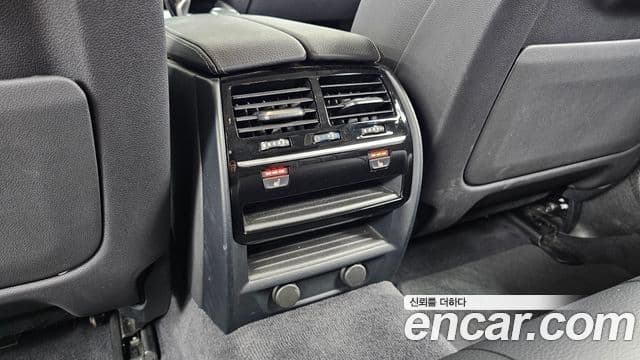 BMW 5 Series 2019 — Şəkil 19/20
