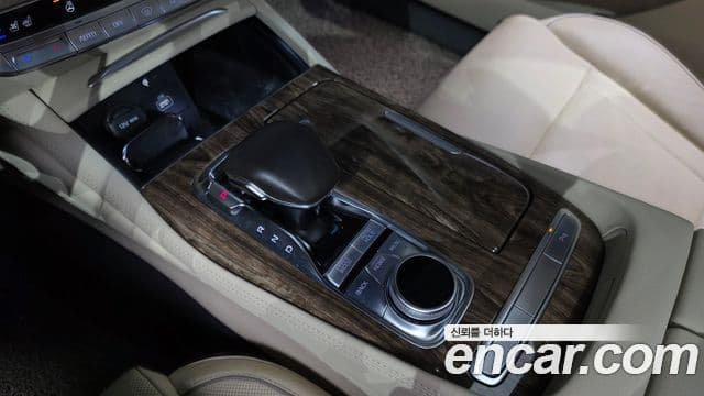 Kia The K9 2019 — ფოტო 8/20