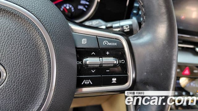 Kia Carnival 2021 — Şəkil 15/20