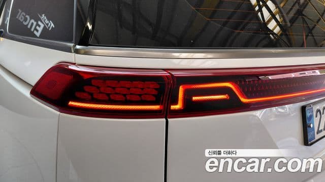 Kia Carnival 2023 — Photo 14/32