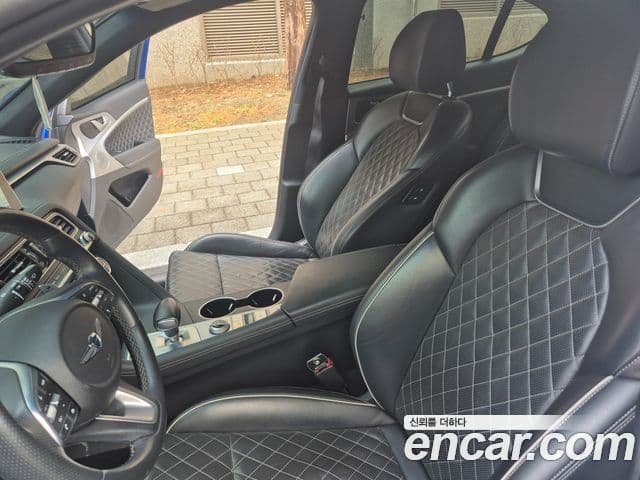 Genesis G70 2019 — ფოტო 8/20