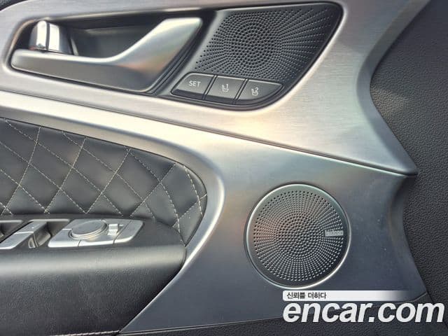 Genesis G70 2019 — ფოტო 12/20