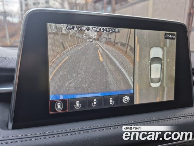 Genesis G70 2019 — ფოტო 13/20