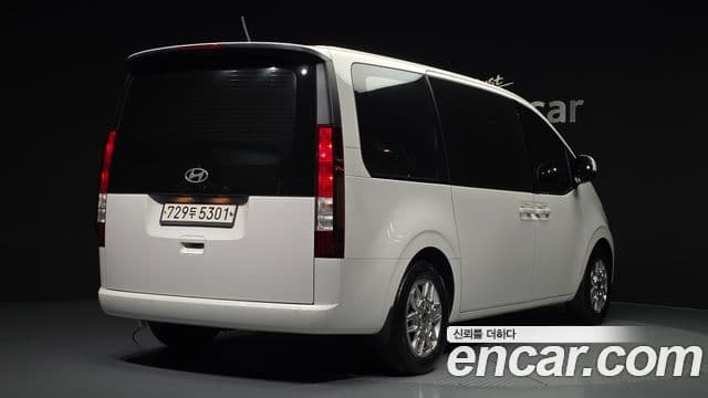 Hyundai Staria 2024 — ფოტო 2/20