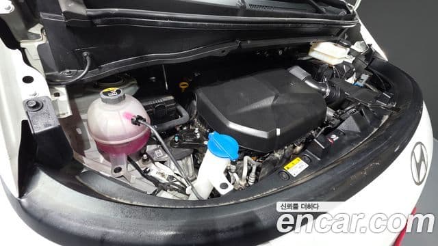 Hyundai Staria 2024 — ფოტო 6/20