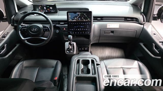 Hyundai Staria 2024 — ფოტო 7/20