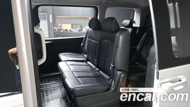 Hyundai Staria 2024 — Photo 22/31