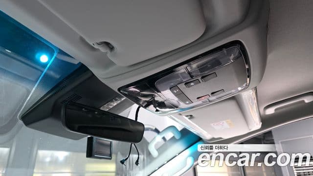Hyundai Staria 2024 — Photo 7/31