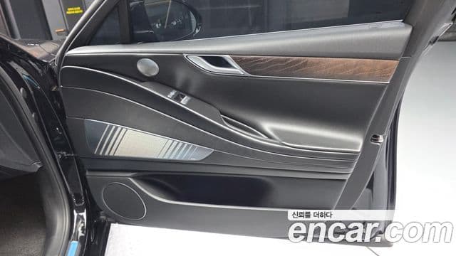 Genesis G80 2022 — Photo 29/40