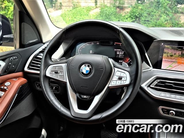 BMW X7 2019 — Photo 14/20