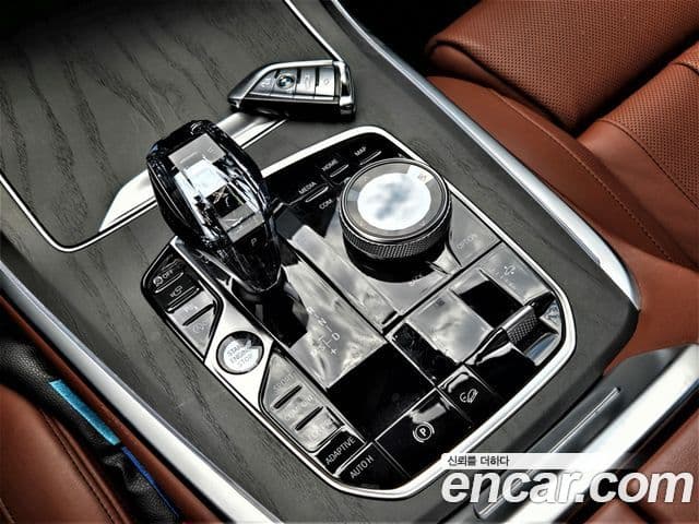 BMW X7 2019 — Photo 16/20