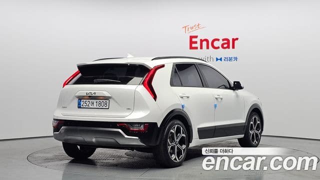 Kia Niro 2022 — Şəkil 2/20