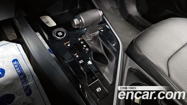 Kia Niro 2022 — Şəkil 9/20