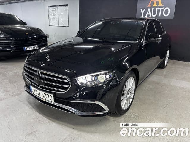 Mercedes-Benz E-Class 2022 — ფოტო 4/19
