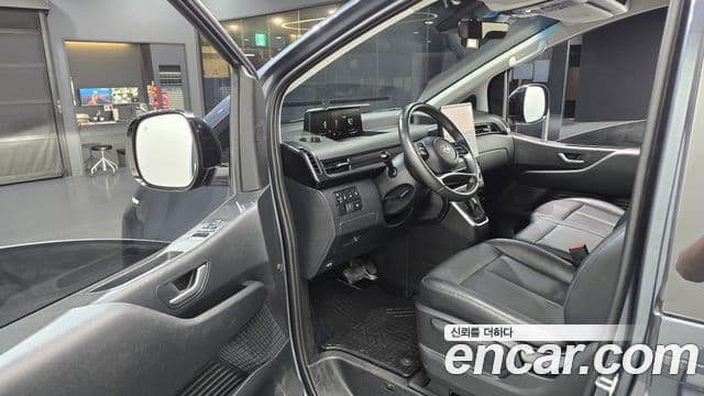 Hyundai Staria 2024 — Şəkil 10/20