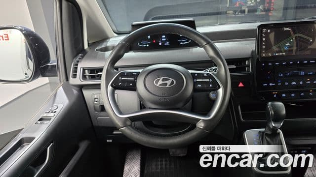 Hyundai Staria 2024 — Şəkil 13/20