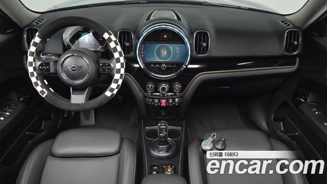 Mini Cooper Countryman 2021 — ფოტო 7/20