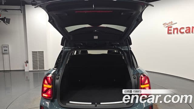 Mini Cooper Countryman 2021 — ფოტო 20/20