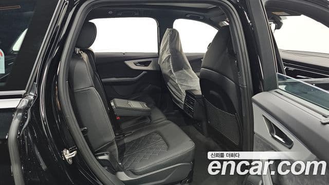 Audi Q7 2026 — Photo 9/36