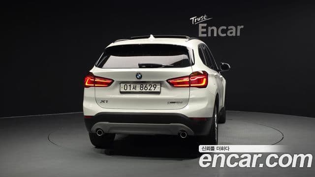 BMW X1 2018 — Şəkil 3/20